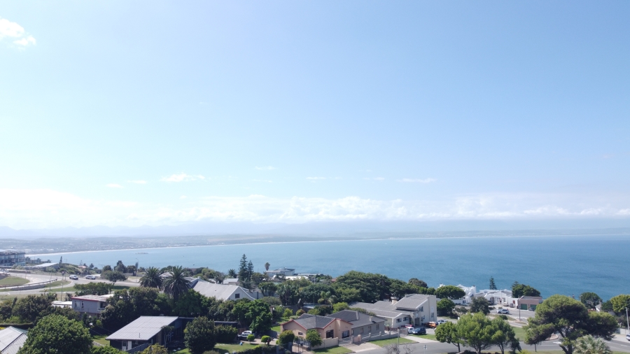 4 Bedroom Property for Sale in Mossel Bay Central Western Cape